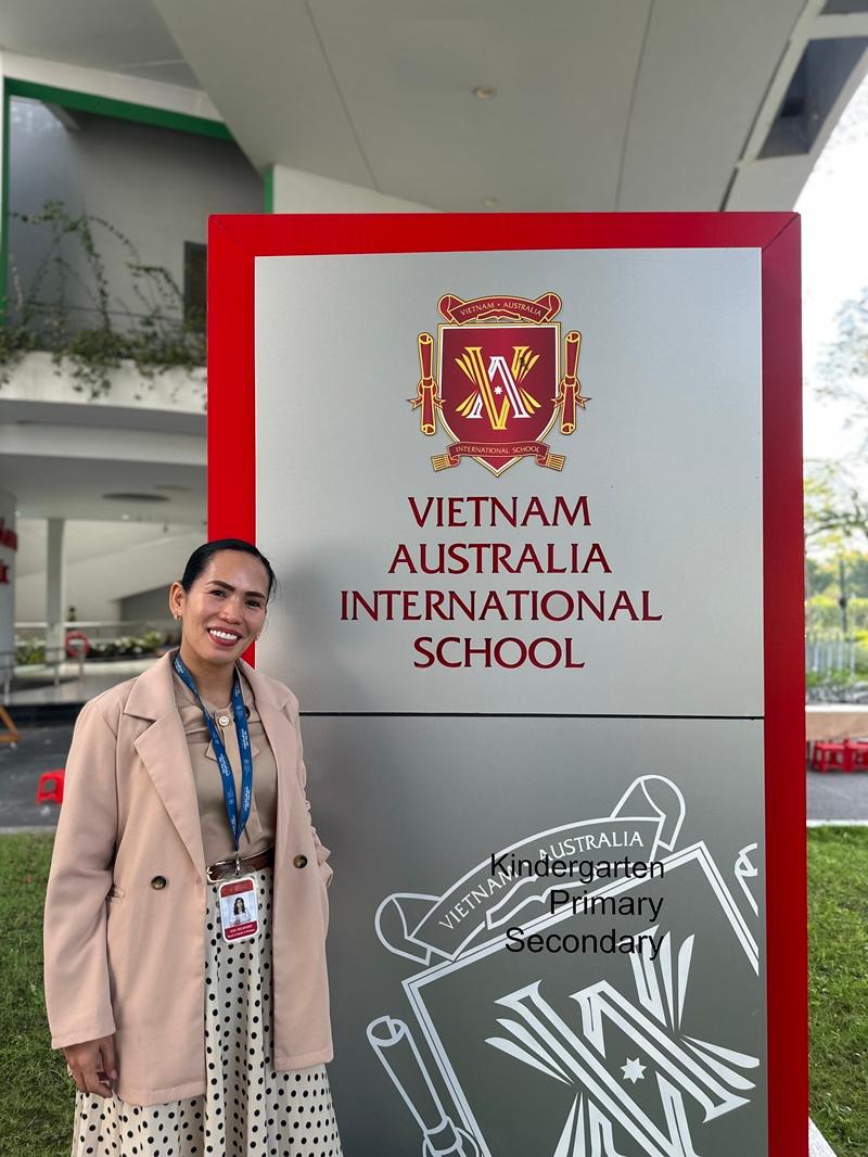 Cô Gigi Ozaraga Ricafort