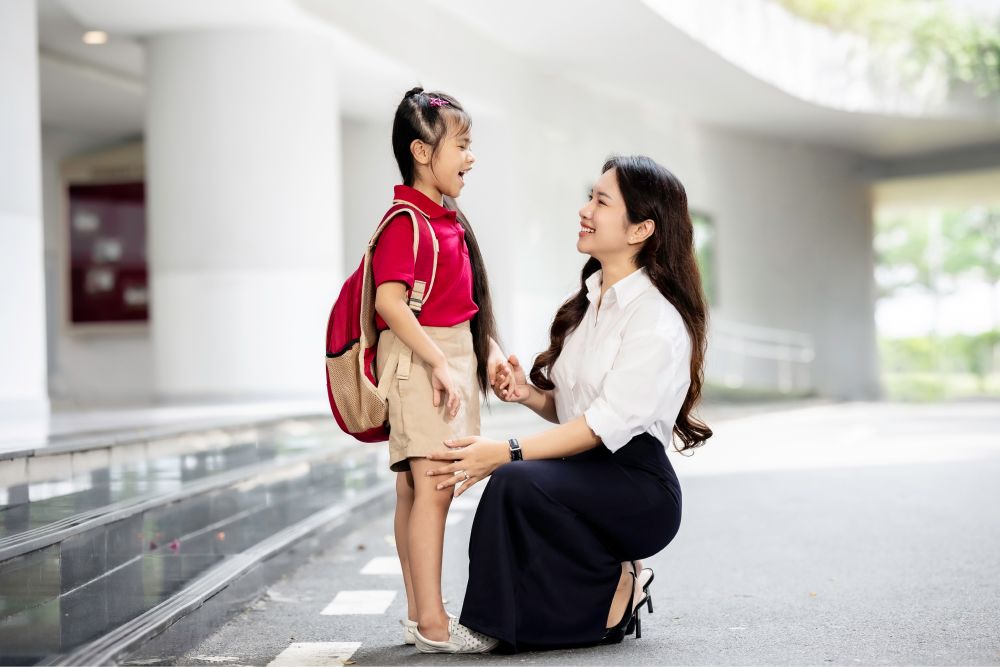 <span style="color:#B51F1F">Parents </span>stories